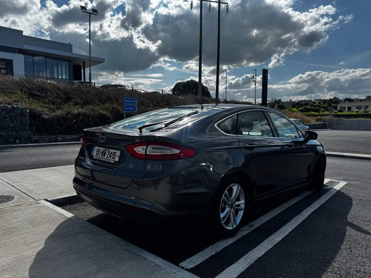 151 Ford Mondeo Titanium - Image 2