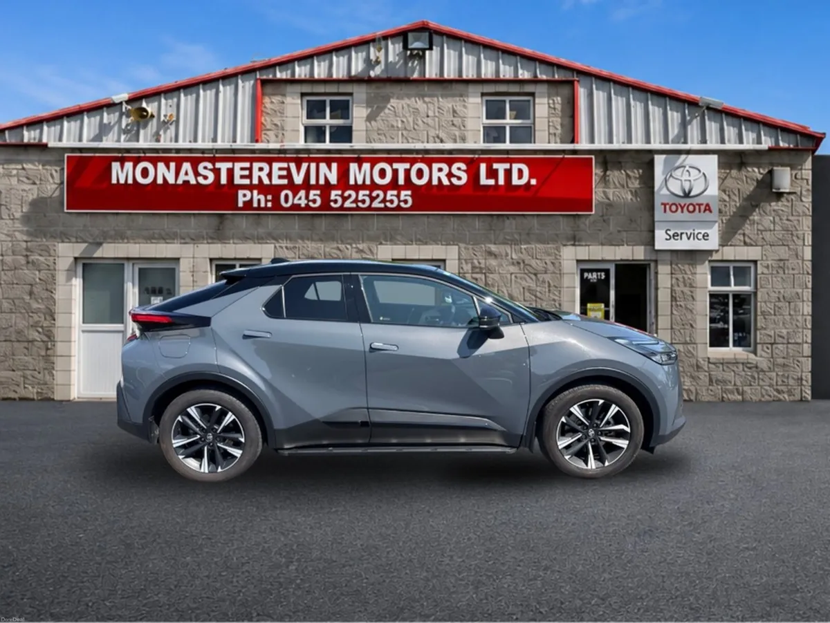 Toyota C-HR+ PHEV SPORT+ C-HR - Image 3