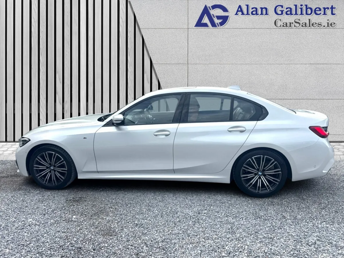BMW 3-Series 320I M SPORT AUTO HARMAN KARDON & SUN - Image 5