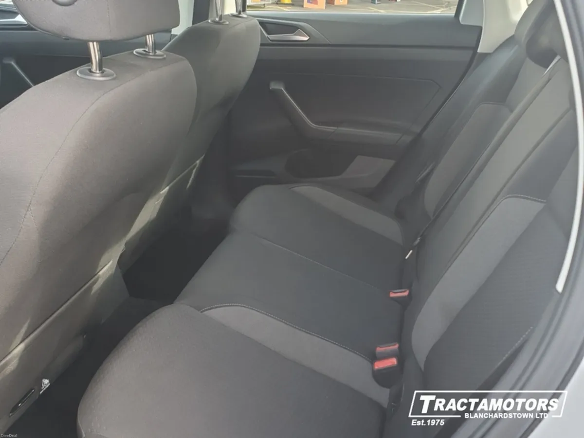 Volkswagen Polo LIFE 1.0 TSI 95BHP MANUAL 5SPEED 5 - Image 6
