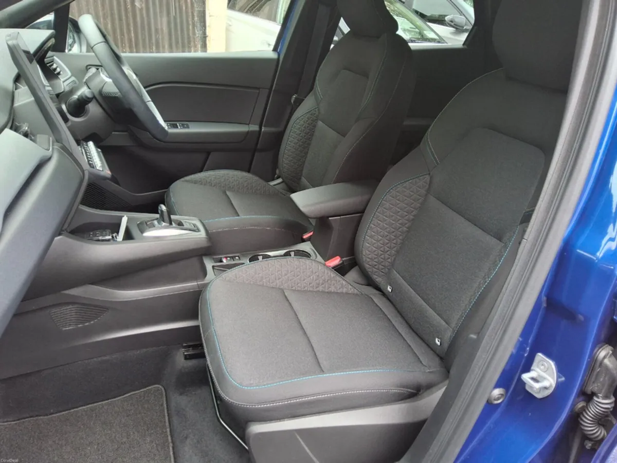 Renault Captur EVOLUTION E-TECH HYBRID - Image 6