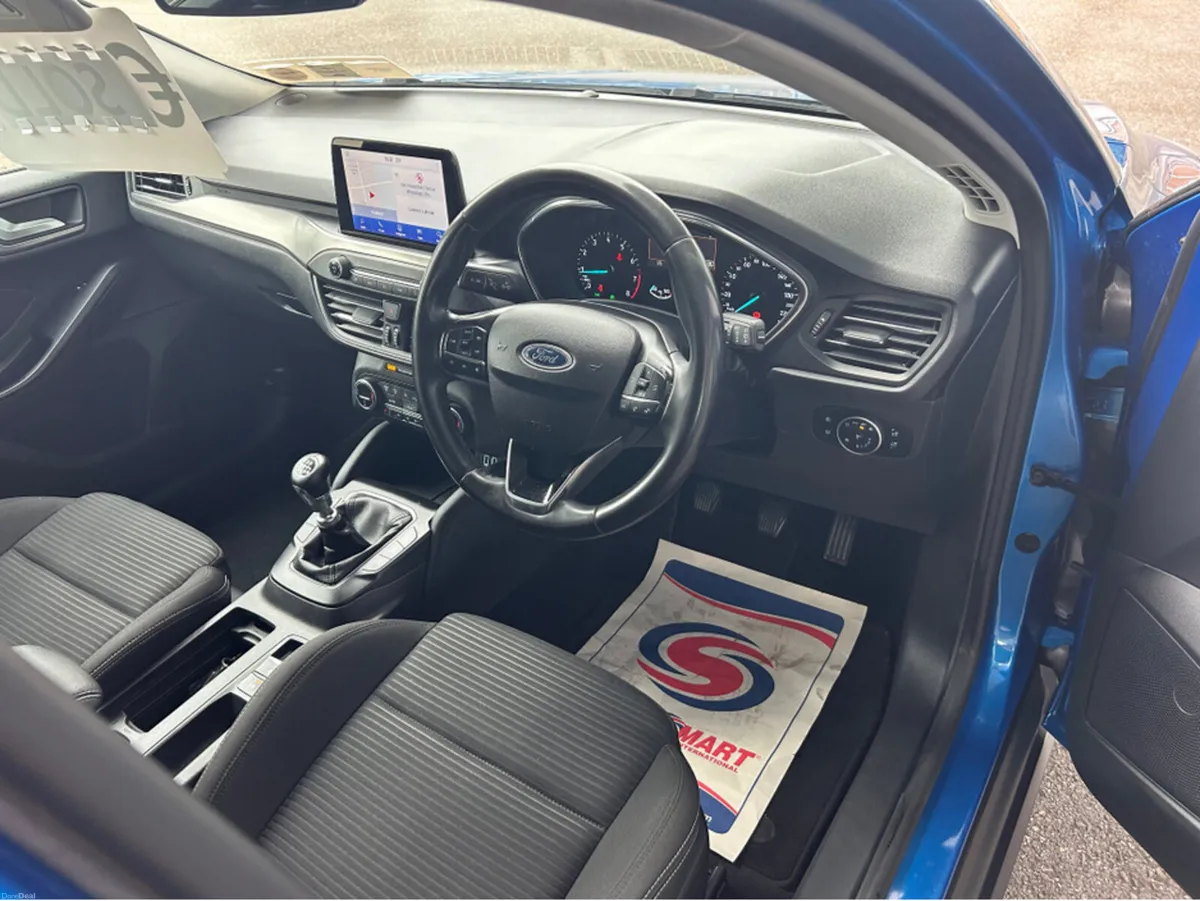 Ford Focus TITANIUM EDITION 5DR 1.0T125 MHEV - Image 3