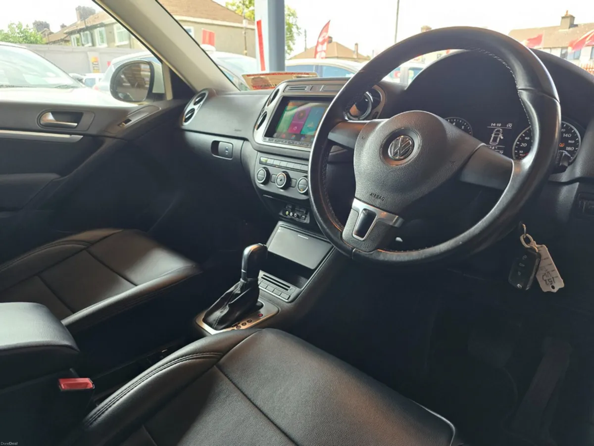 Volkswagen Tiguan 1.4 TSI LOUNGE **AUTO** - Image 5