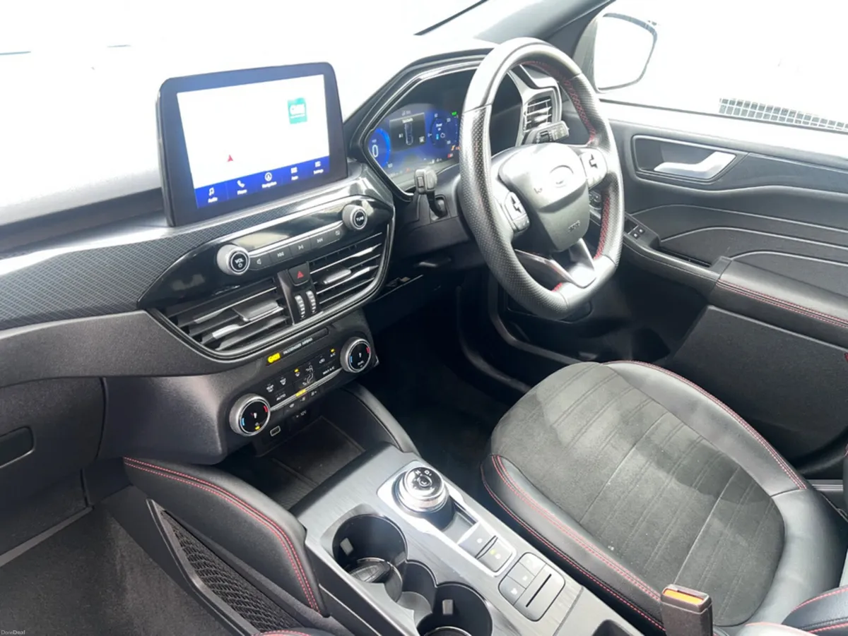 Ford Kuga ST LINE PLUG IN HYBRID - Image 2