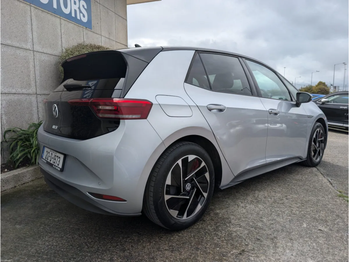 Volkswagen ID.3 PRO FAMILY 58KWH ELECTRIC //PANORA - Image 6