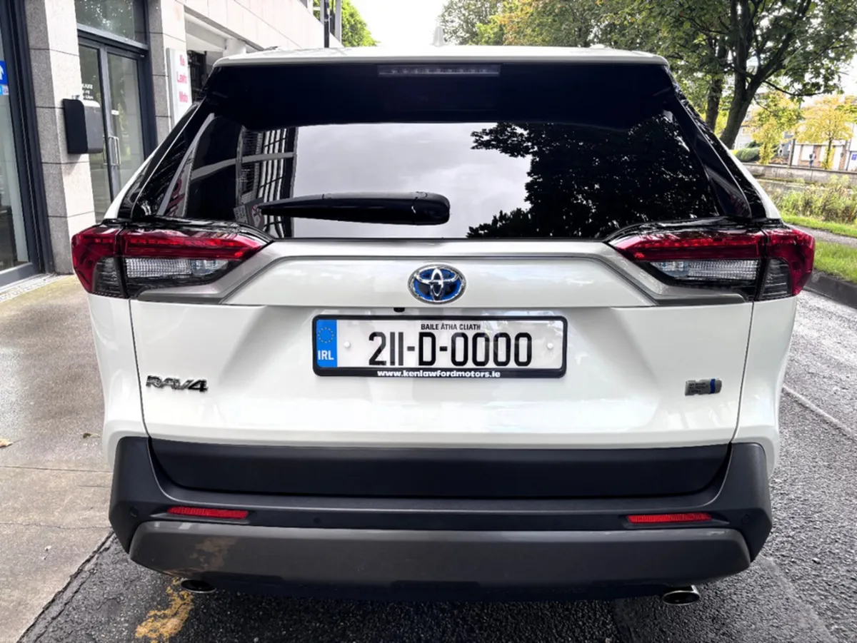 Toyota RAV4 2.5 Hybrid 4WD G Spec - Image 4