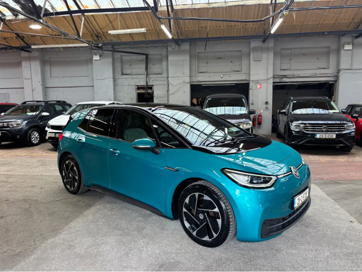 Volkswagen ID.3 PRO 150 KW STYLE 58KWH 5DR AUTO - Image 1