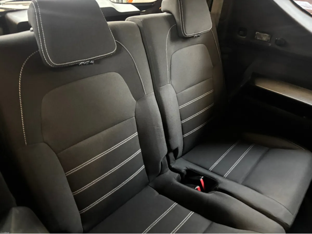 Dacia Jogger EXPRESSION TCE 110  7 seater - Image 2