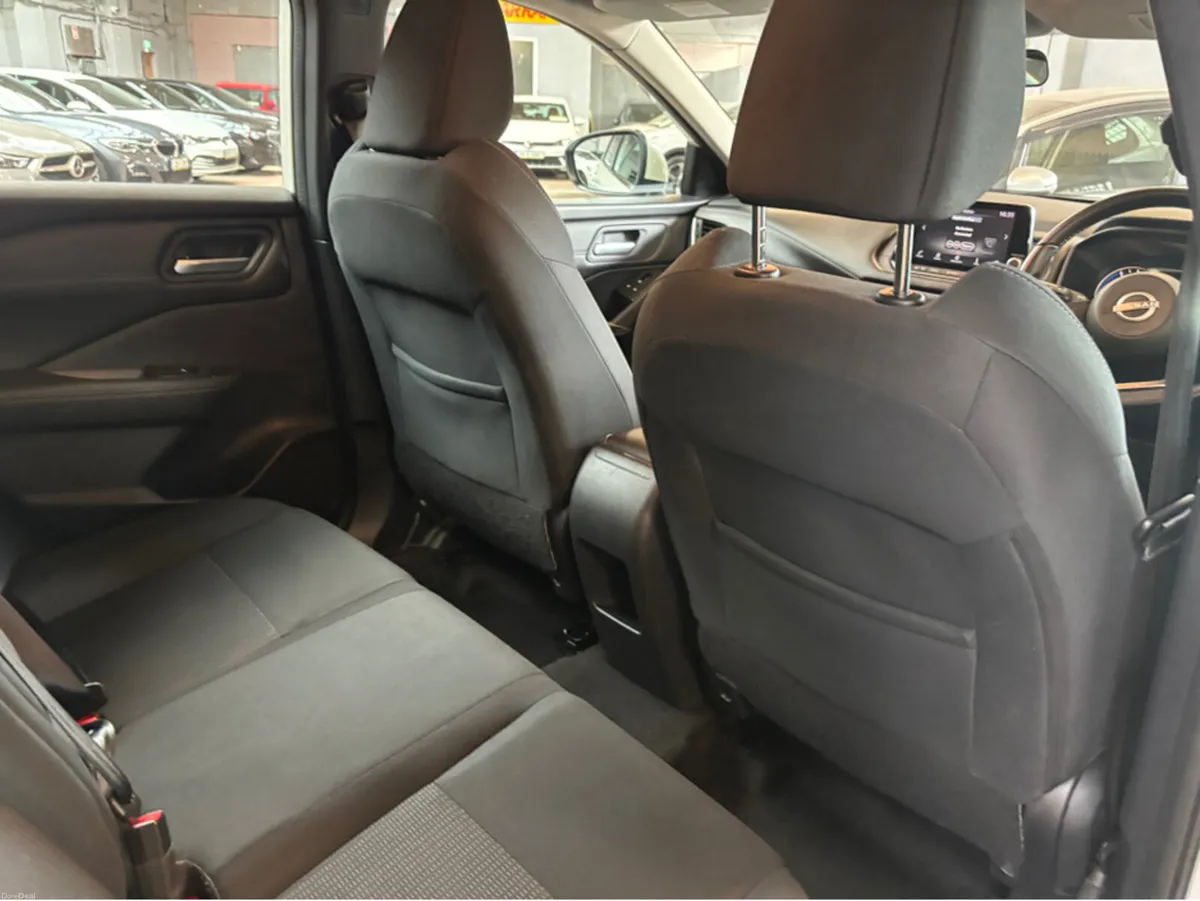 Nissan Qashqai EPOWER SV 4DR AUTO - Image 3
