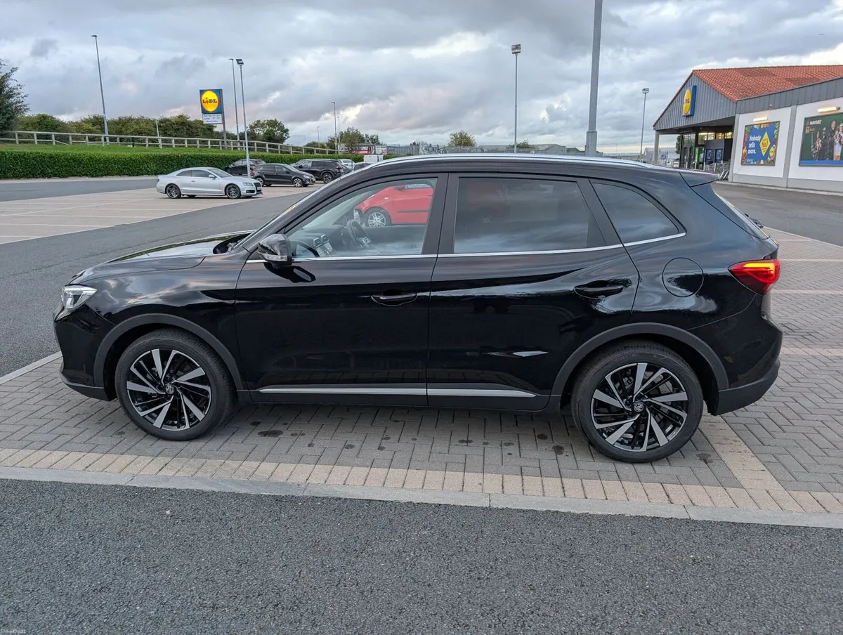 2026 MG ZS HYBRID + (SUV) - Image 1