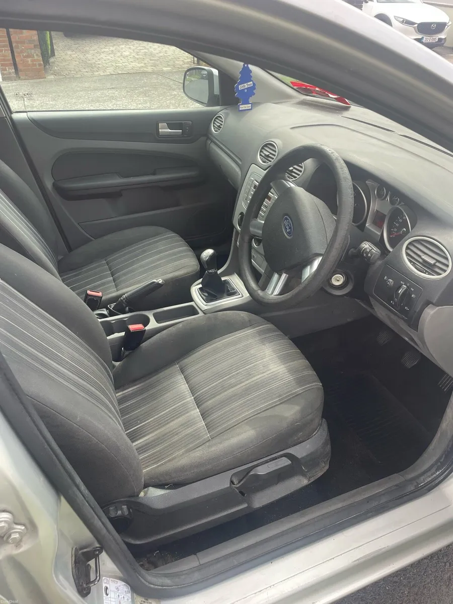 Ford focus 2009 - Image 5