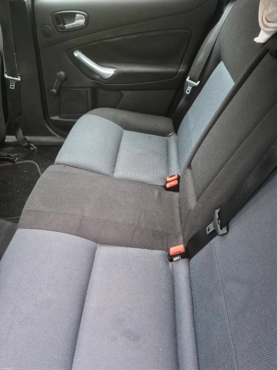 Car - Image 2