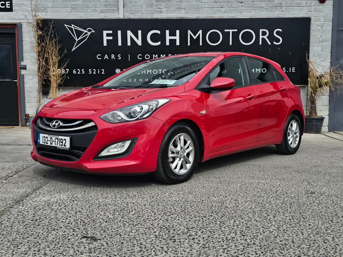 HYUNDAI I30 AUTOMATIC // 04/27 NCT - Image 3