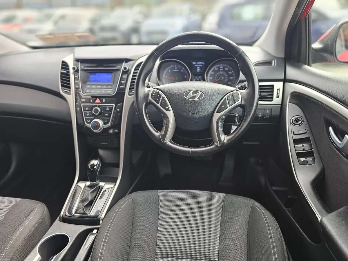 HYUNDAI I30 AUTOMATIC // 04/27 NCT - Image 6