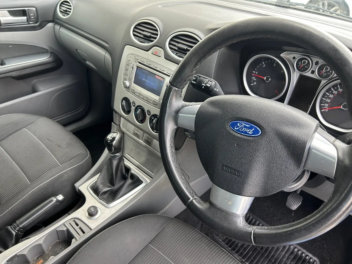 2011 Ford Focus.. Long NCT & Fully Serviced - Image 5