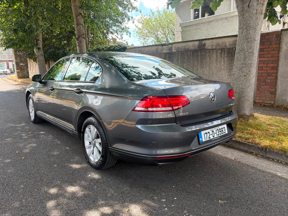 172 Volkswagen Passat 1.4 tsi blue motion - Image 2