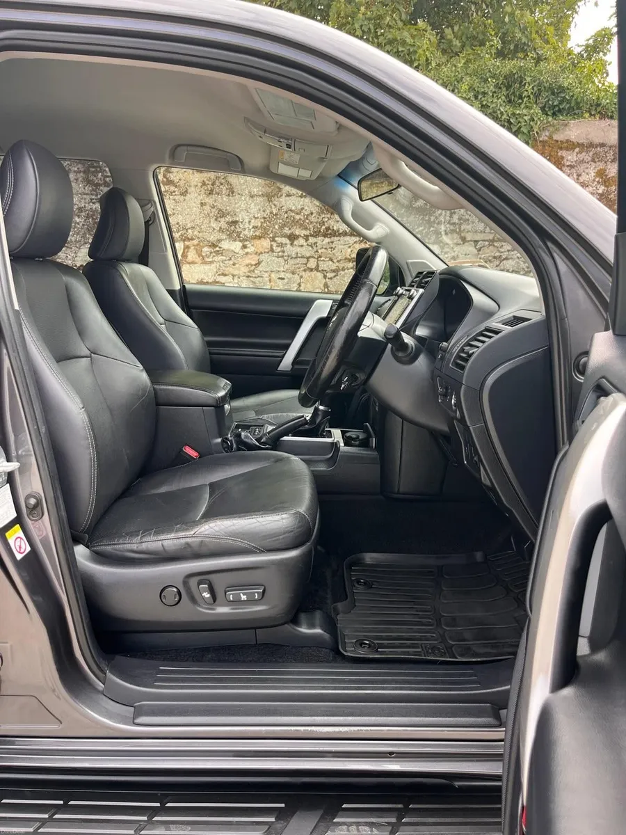 Toyota Land Cruiser 2018 - Image 3