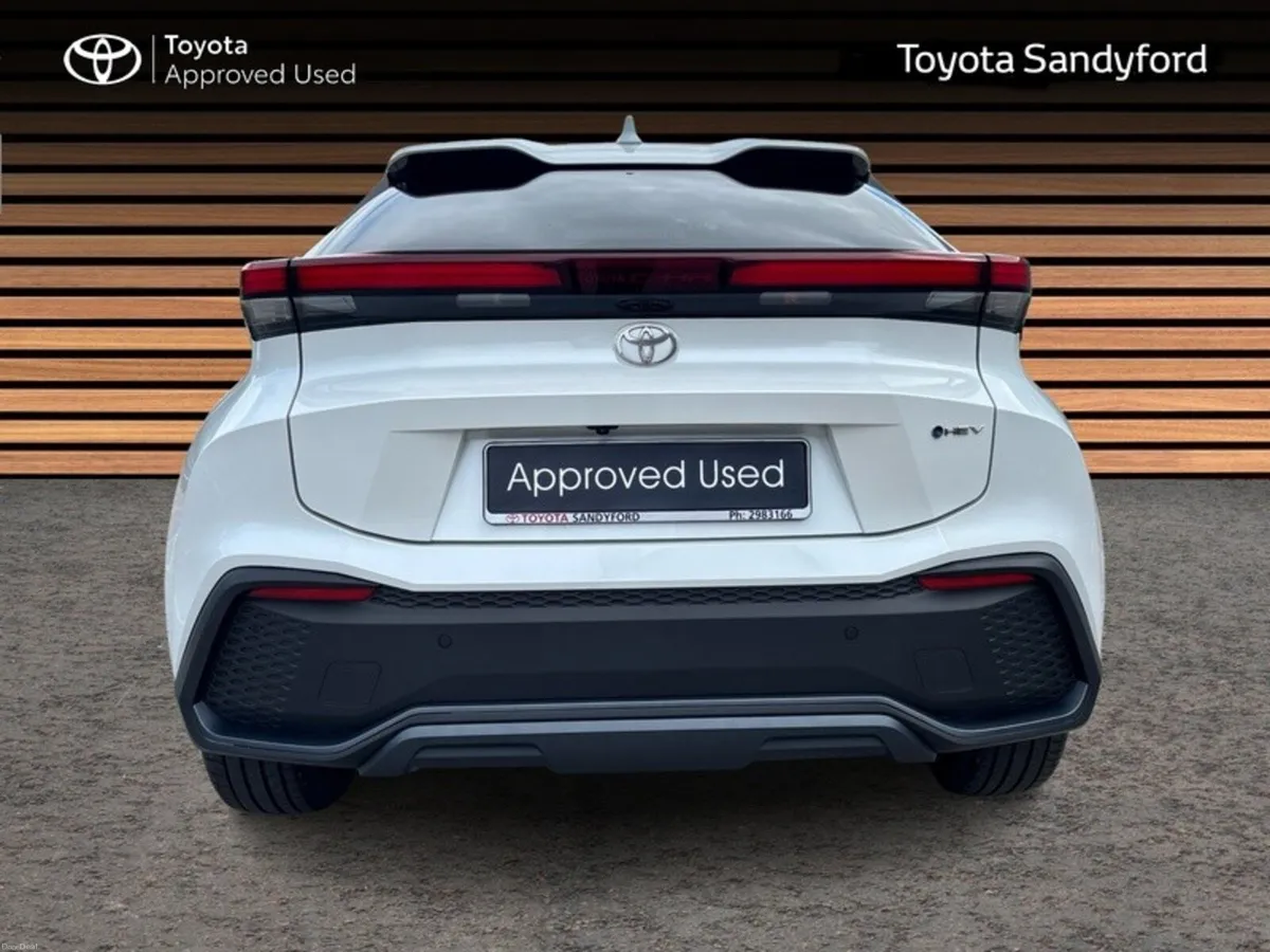 Toyota C-HR HYBRID SPORT AUTOMATIC // HEATED SEATS - Image 4