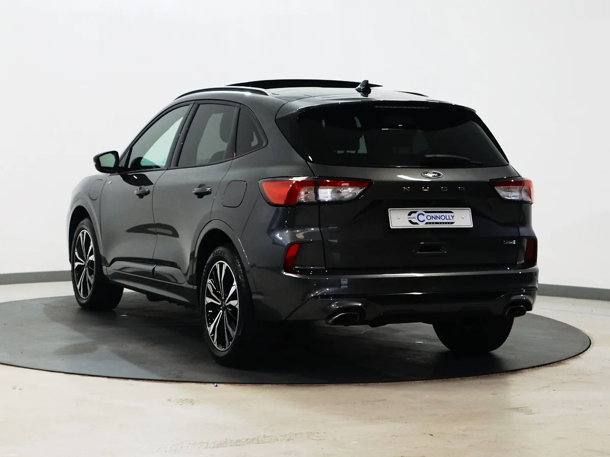 *56* 2023 Ford Kuga 2.5 st-line x - Image 6