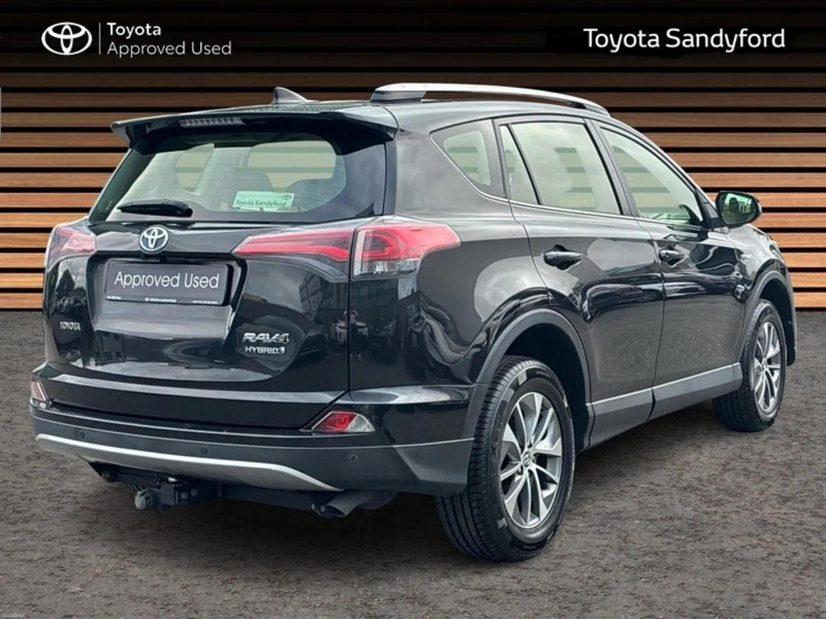 Toyota RAV4 HYBRID AUTO LUNA SPORT // FULL LEATHER - Image 2