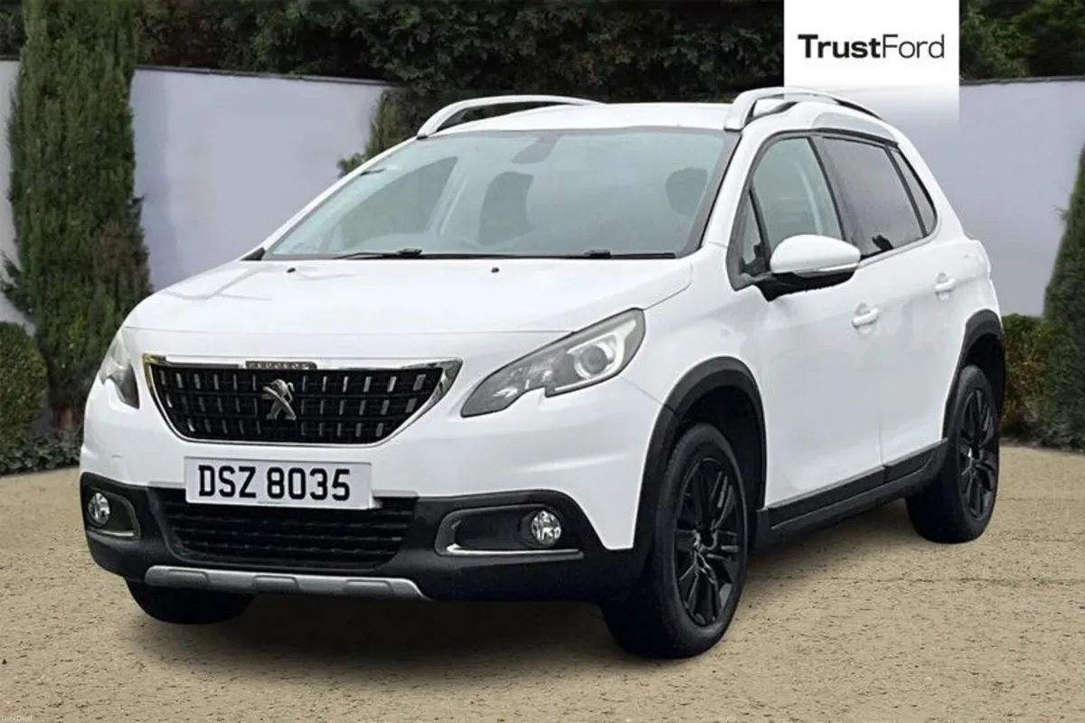 Peugeot 2008 1.2 PureTech Allure 5dr - Image 5
