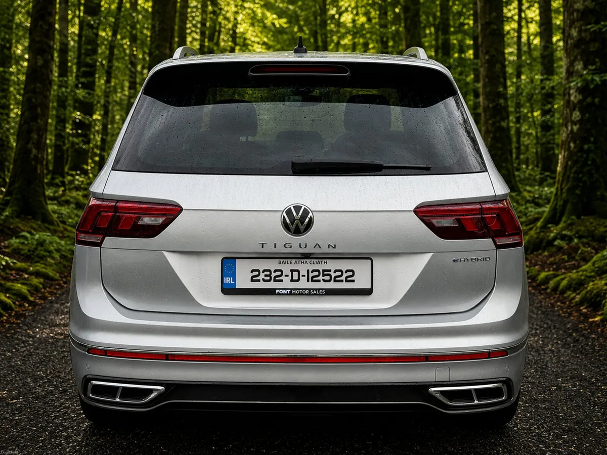 232 VOLKSWAGEN TIGUAN R-LINE 1.4PHEV 245 BHP AUTO - Image 6