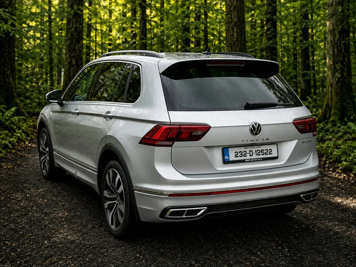 232 VOLKSWAGEN TIGUAN R-LINE 1.4PHEV 245 BHP AUTO - Image 5