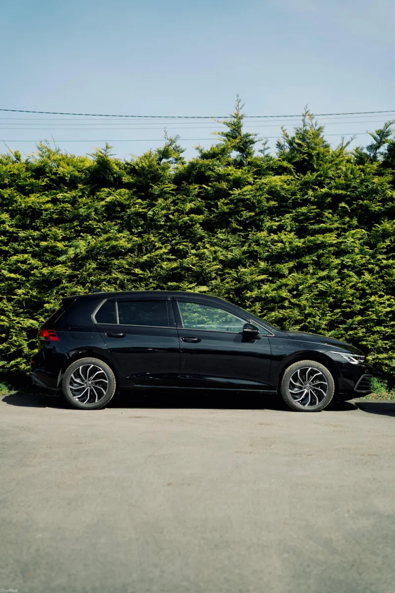 Volkswagen Golf TDI 2.0 2023 | High spec - Image 5
