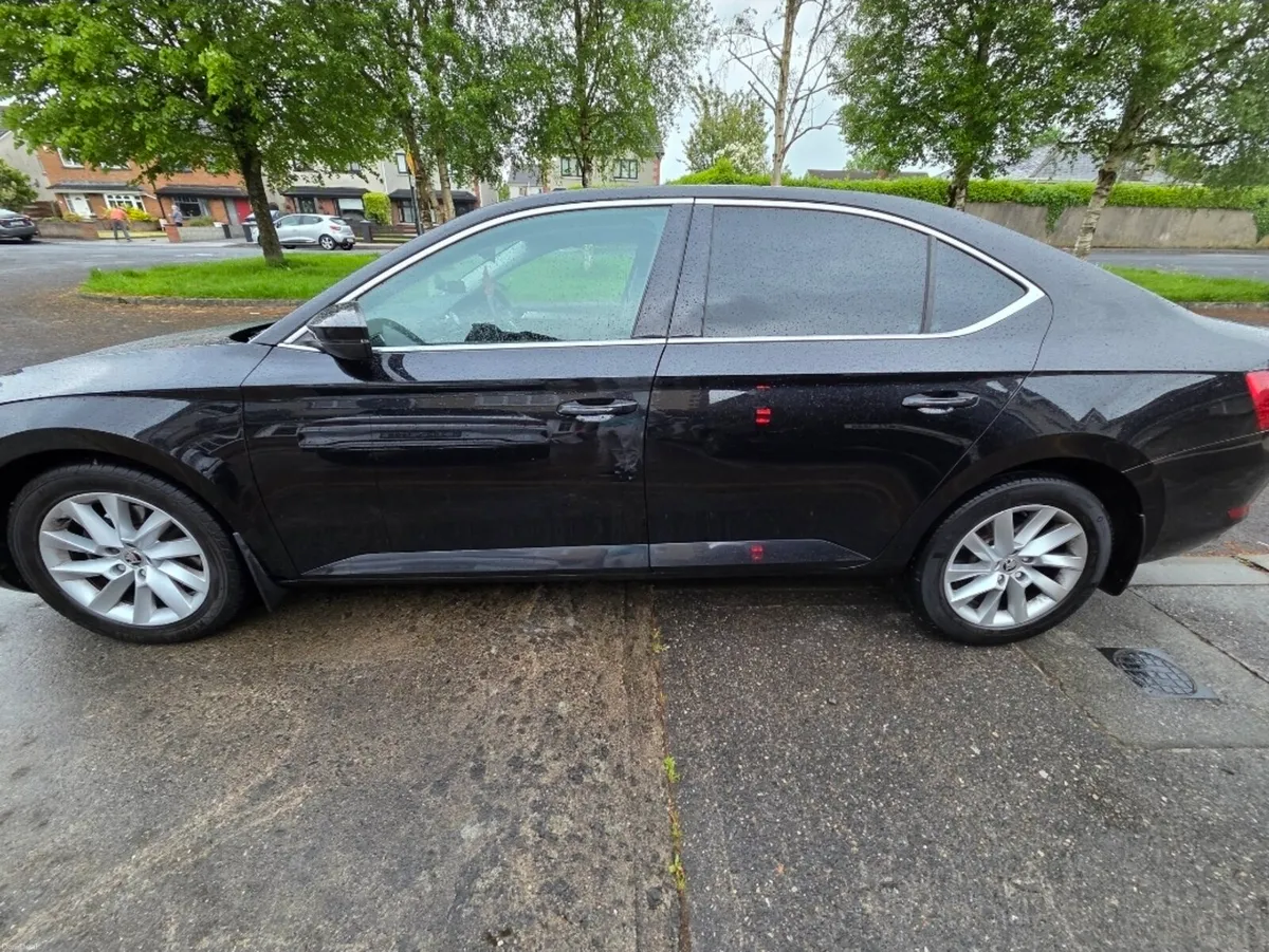 2024 Skoda Superb - Image 6