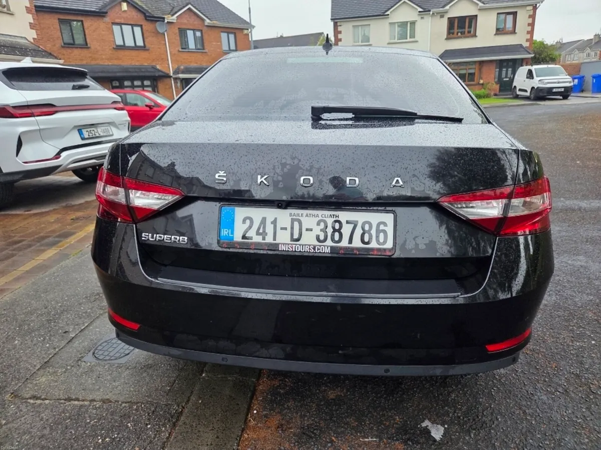 2024 Skoda Superb - Image 4