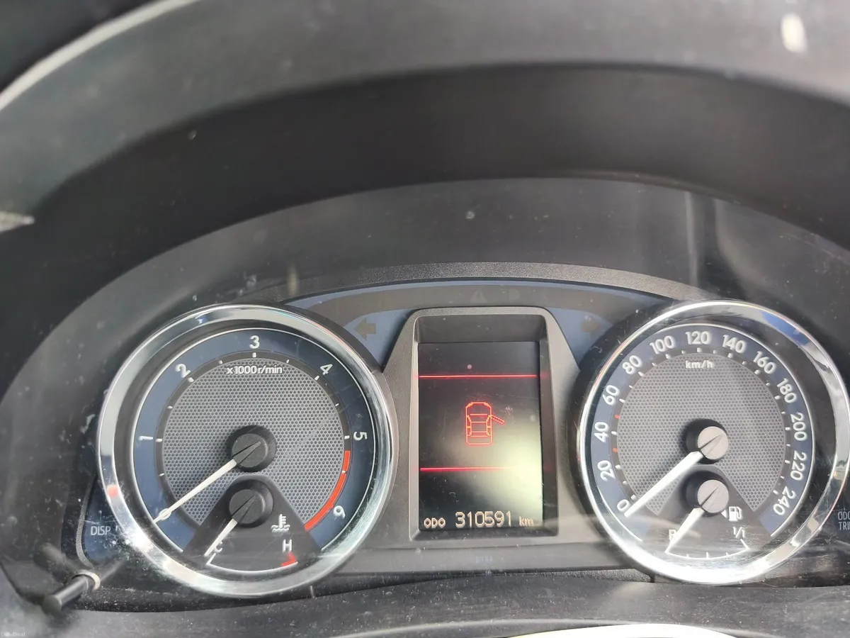 Toyota Corolla 2014 - Image 4