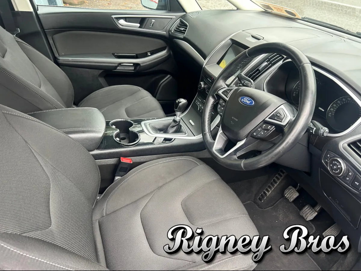 Ford S-Max TITANIUM 2.0 TD 150PS 6SPEED FWD 4 - Image 6