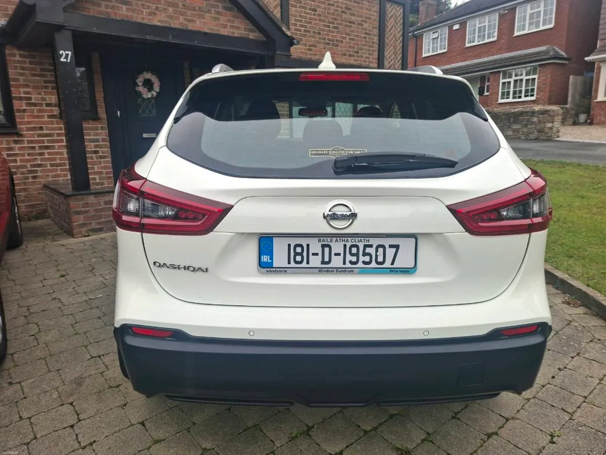 NISSAN QASHQAI 1.2 PETROL 2018 ONLY 99000 KLMS - Image 4