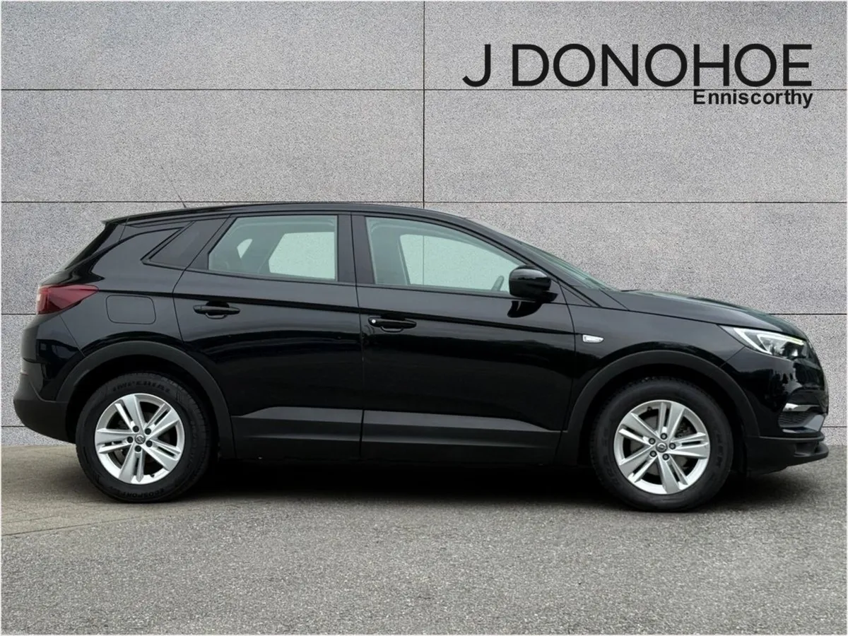 Opel Grandland X SC 1.2i 130PS 6 Speed - Image 3