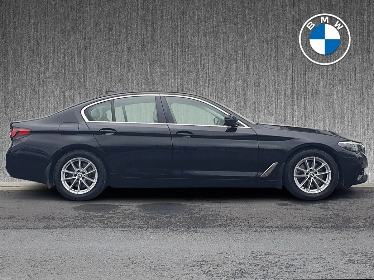 BMW 5-Series 520d SE - Image 3