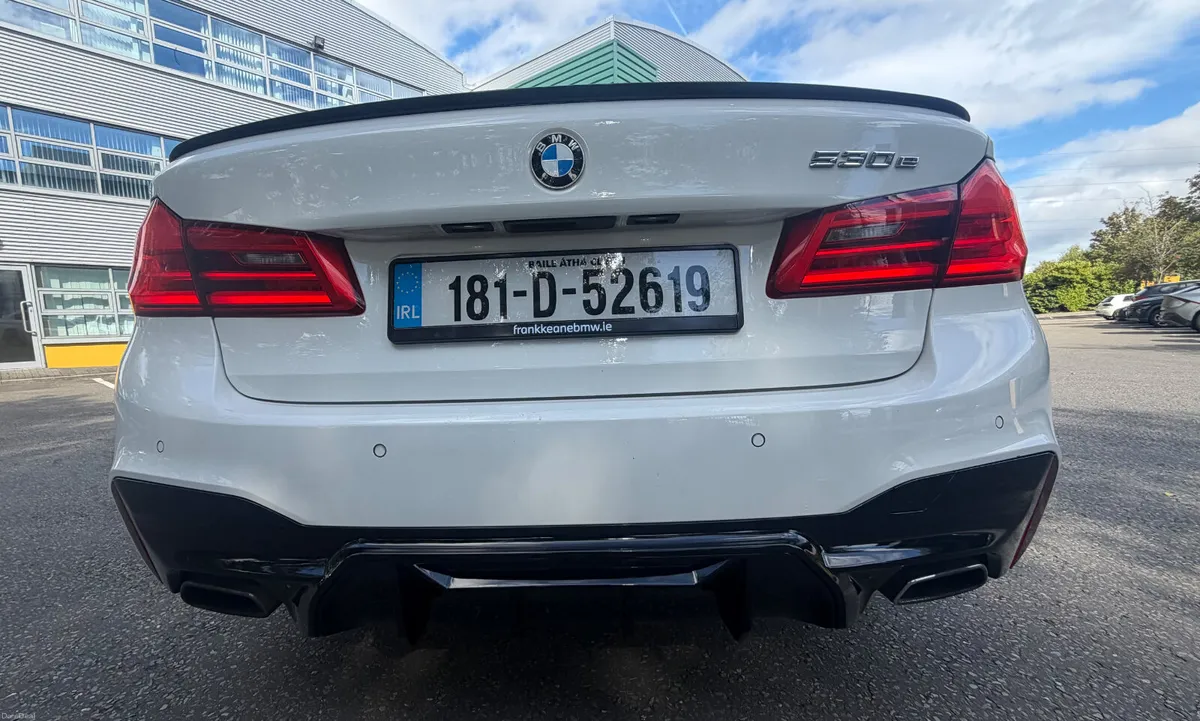 BMW 530E MSPORT Shadow Edition - Image 5