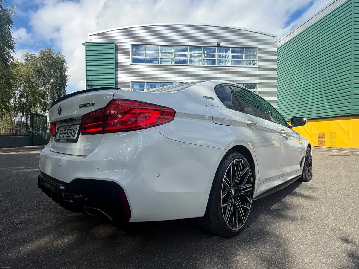 BMW 530E MSPORT Shadow Edition - Image 4