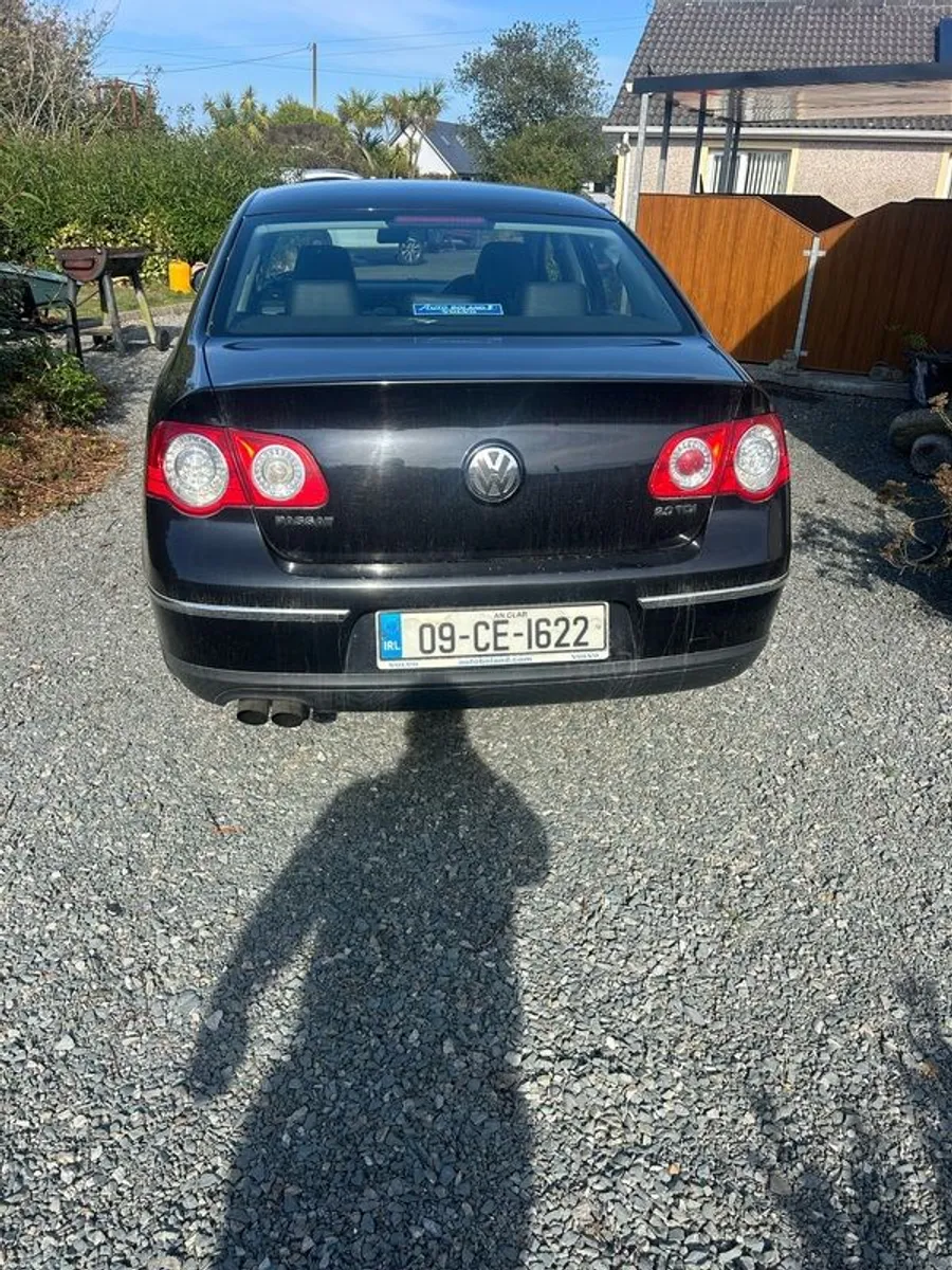 2009 Volkswagen Passat - Image 5