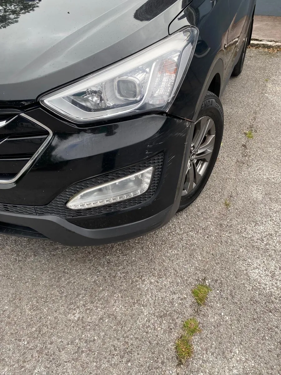Hyundai Santa Fe 2014 - Image 3