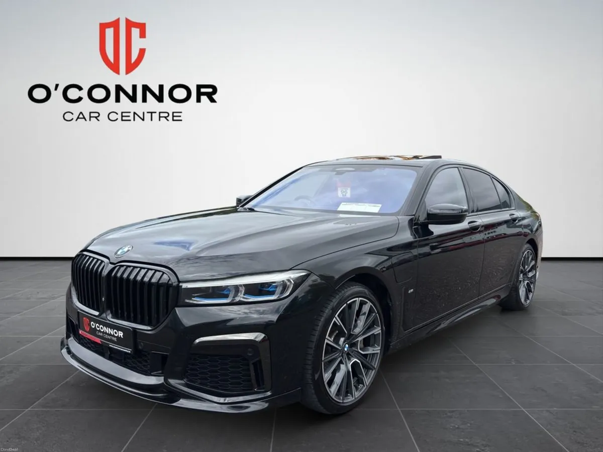 BMW 7-Series 🔥 BMW 745e M SPORT 🔥 BLACK METALLIC - Image 1