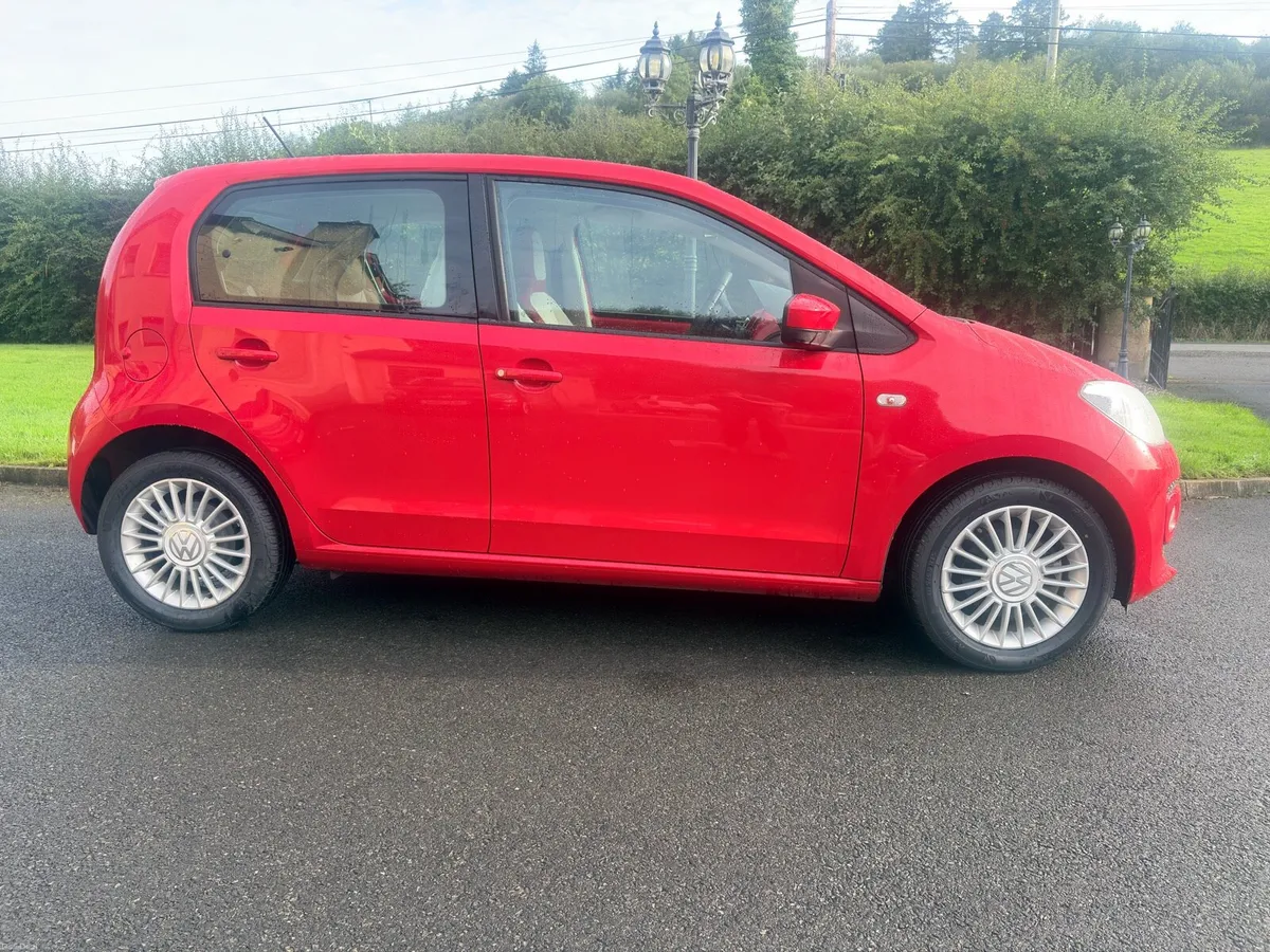 2014 Volkswagen up 1.0 petrol automatic - Image 4