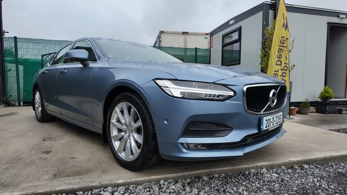 2020 Volvo S90 D4 190hp Momentum Auto - Image 5