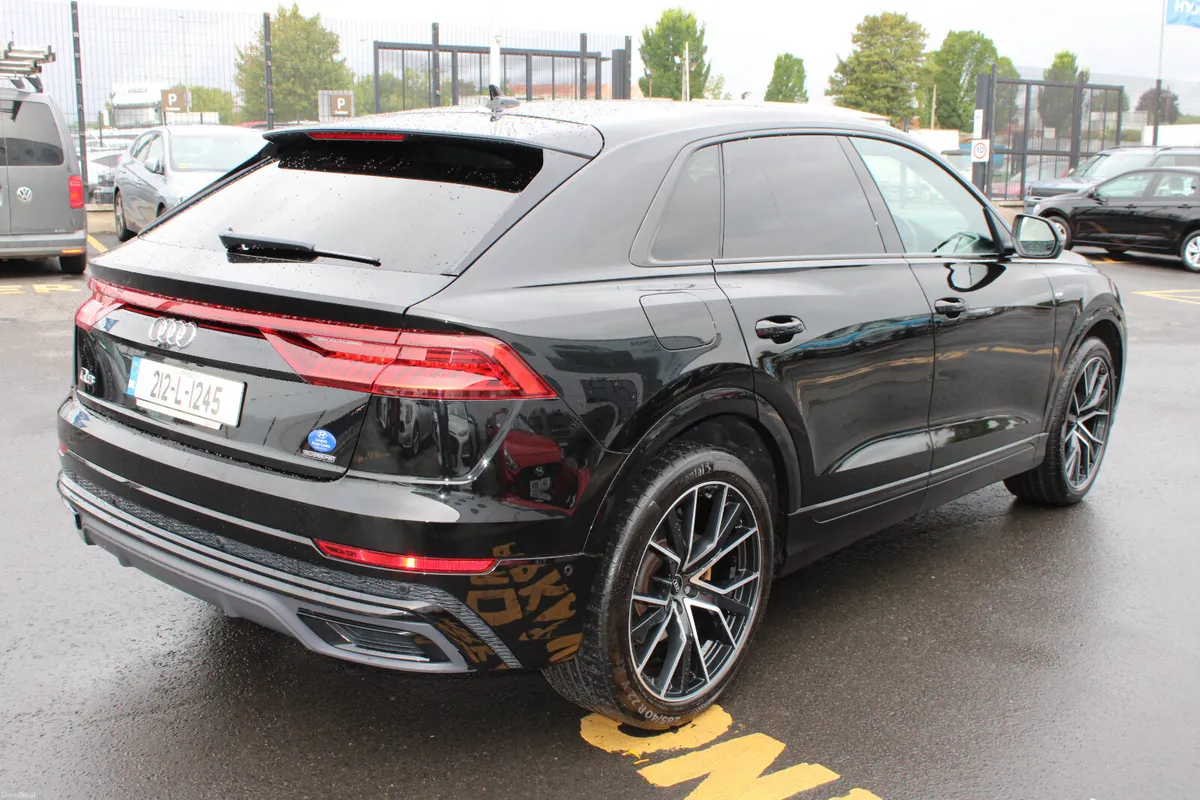 Audi Q8 2021 - Image 5