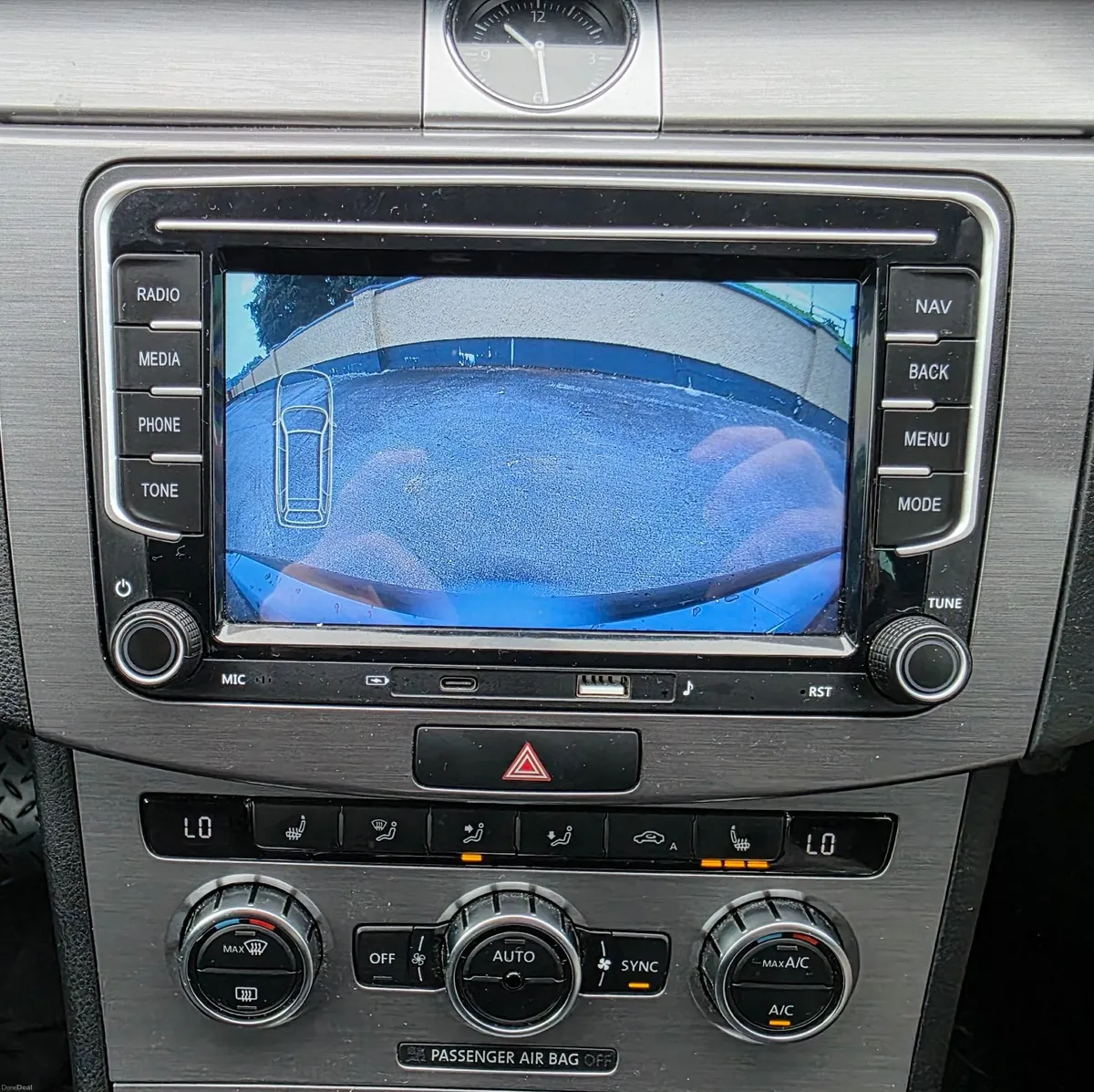 Volkswagen Passat 2014 executive style model - Image 6