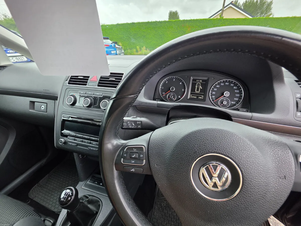 Volkswagen Touran Comfortline 1.6 Tdi - Image 5