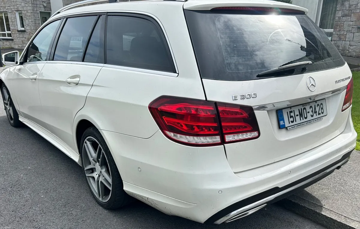 AMG Mercedes-Benz E-Class 2015 - Image 2