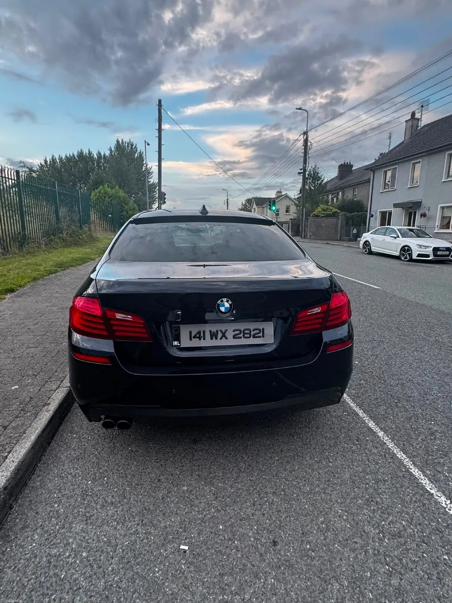 BMW 5-Series 2014 - Image 2