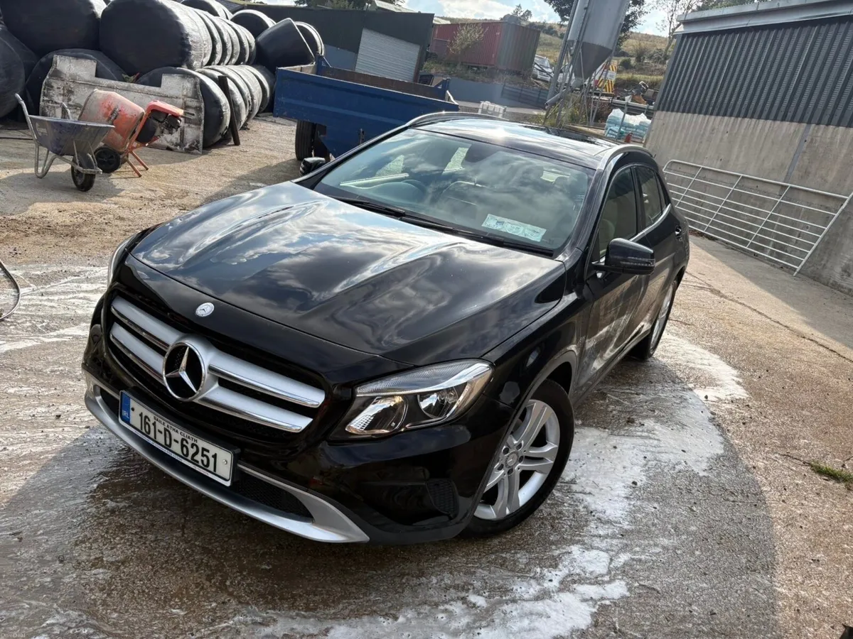 Mercedes-Benz GLA 2016 - Image 6