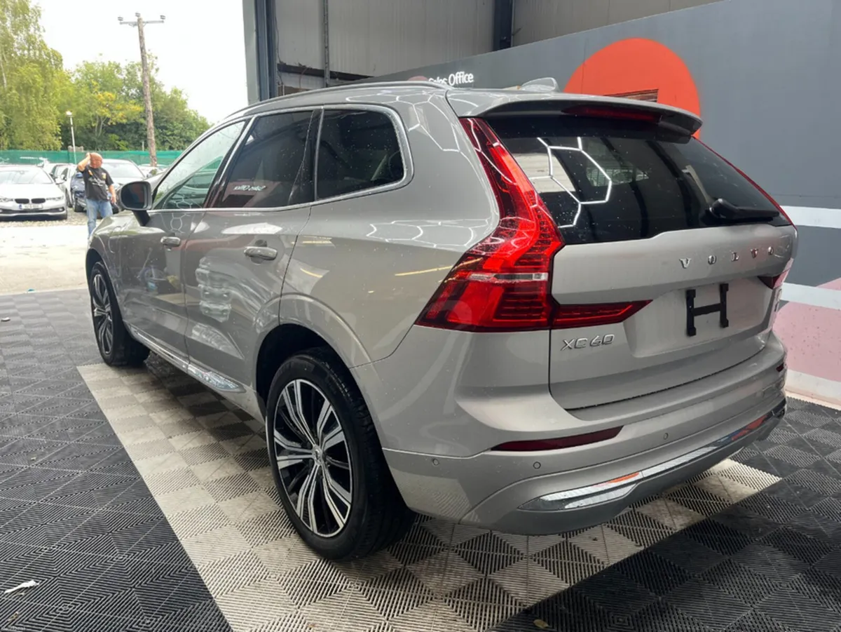 Volvo XC60 2022 VOLVO XC60 RECHARGE PHVT 6AWD 30K - Image 6