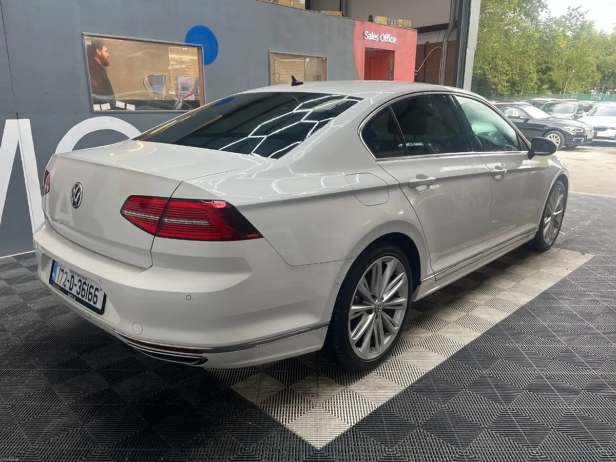 Volkswagen Passat 2017 VOLKSWAGEN PASSAT AUTOMATIC - Image 3